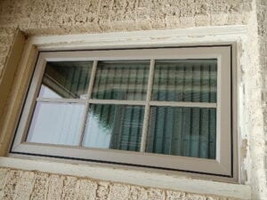fs vinyl windows with grid 14 300x225 - Vinyl Windows With Grids 14